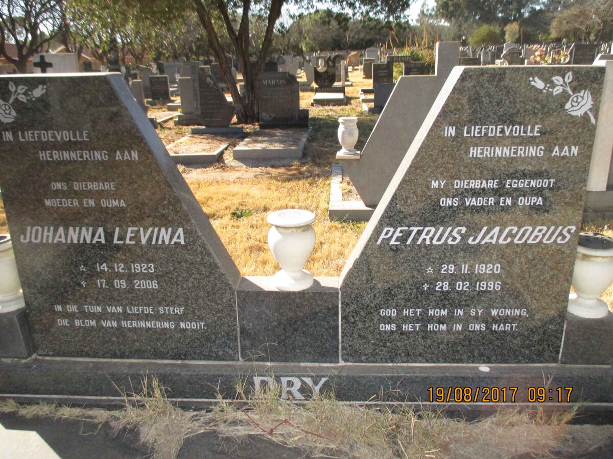 DRY Petrus Jacobus 1920-1996 &amp; Johanna Levina 1923-2006