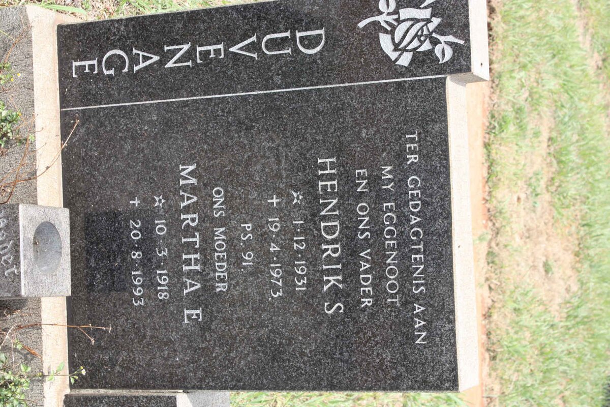 DUVENAGE Hendrik S. 1931-1973 &amp; Martha E. 1918-1993