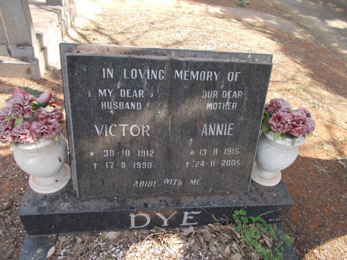DYE Victor 1912-1990 &amp; Annie 1915-2005