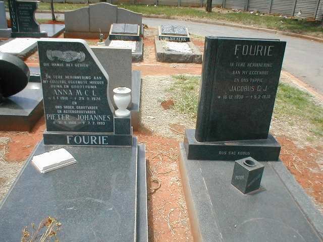 FOURIE Pieter Johannes 1906-1993 &amp; Anna M.C.L. 1910-1974 :: FOURIE Jacobus C.J. 1938-1970