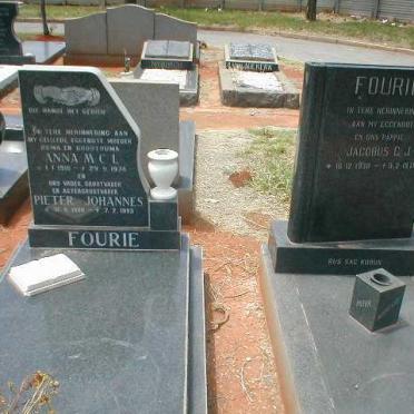 FOURIE Pieter Johannes 1906-1993 &amp; Anna M.C.L. 1910-1974 :: FOURIE Jacobus C.J. 1938-1970