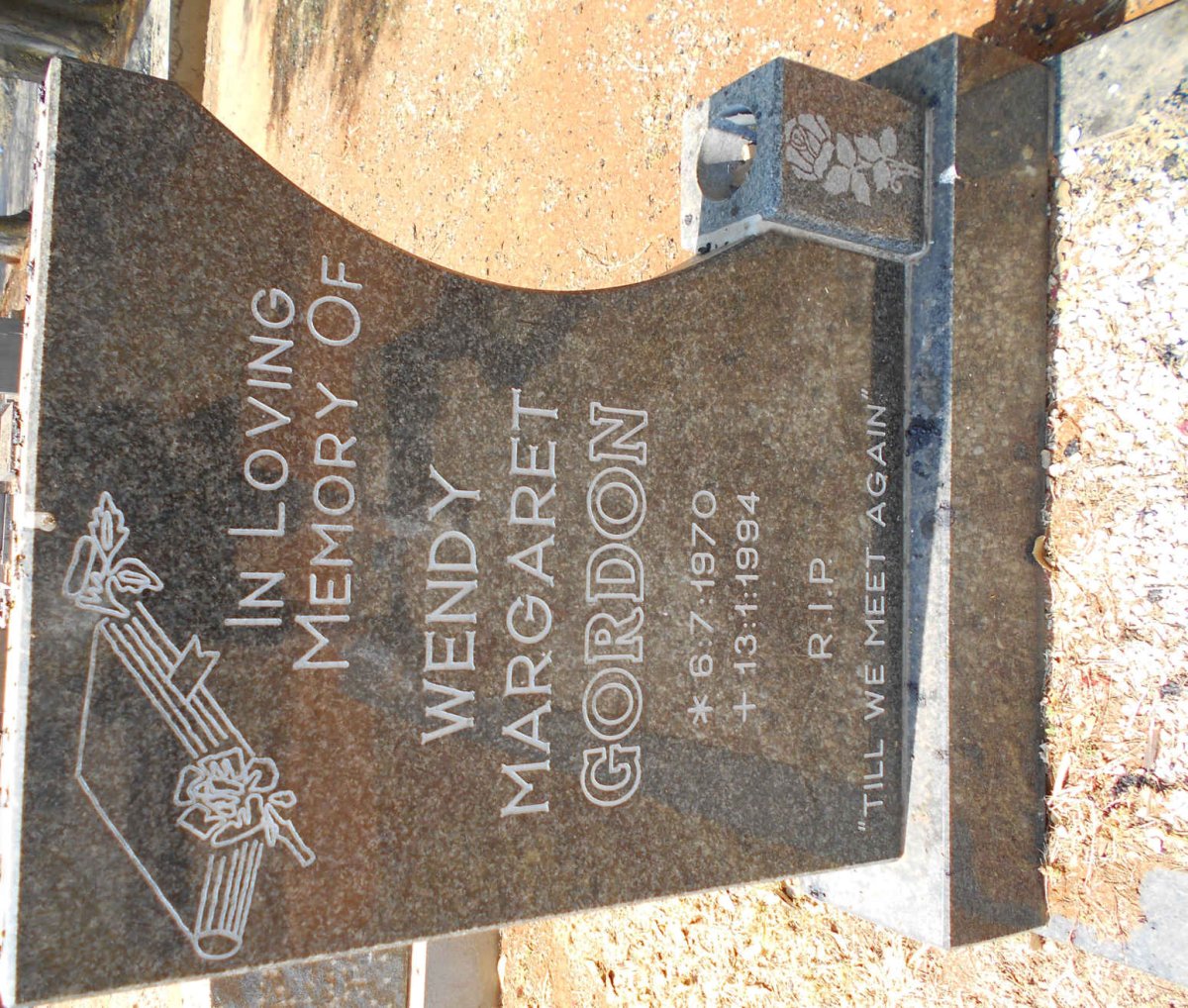 GORDON Wendy Margaret 1970-1994