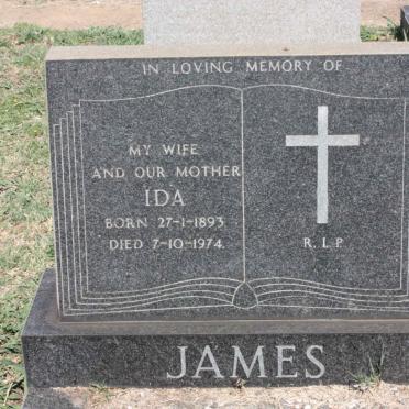 JAMES Ida 1893-1974