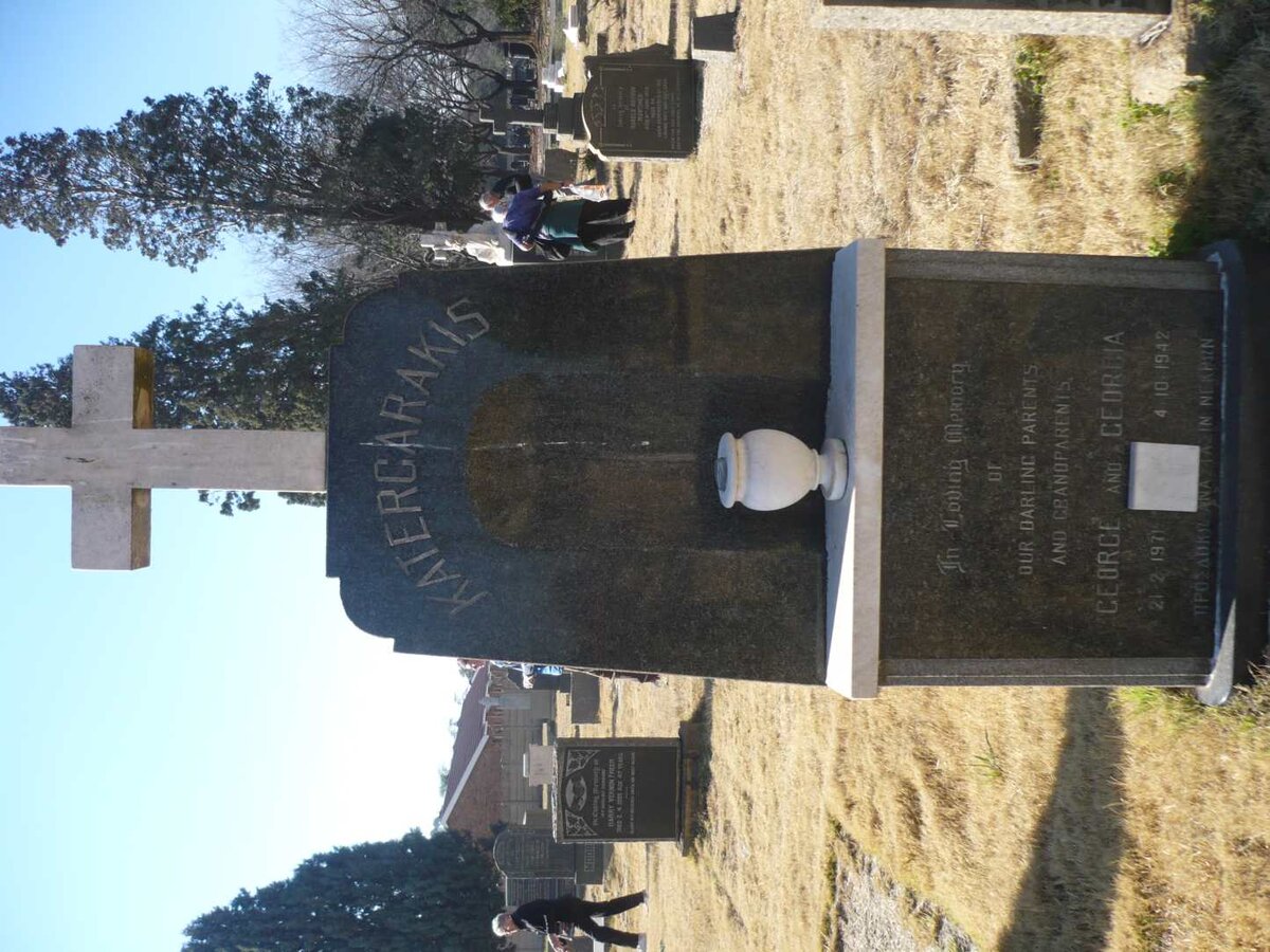 KATERGARAKIS George -1971 &amp; Georgia -1942