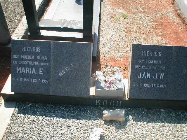 KOCH Jan J.W. 1916-1971 &amp; Maria E. 1915-1992