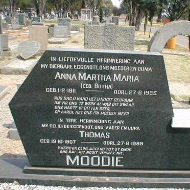 MOODIE Thomas 1907-1988 &amp; Anna Martha Maria BOTHA 1911-1965
