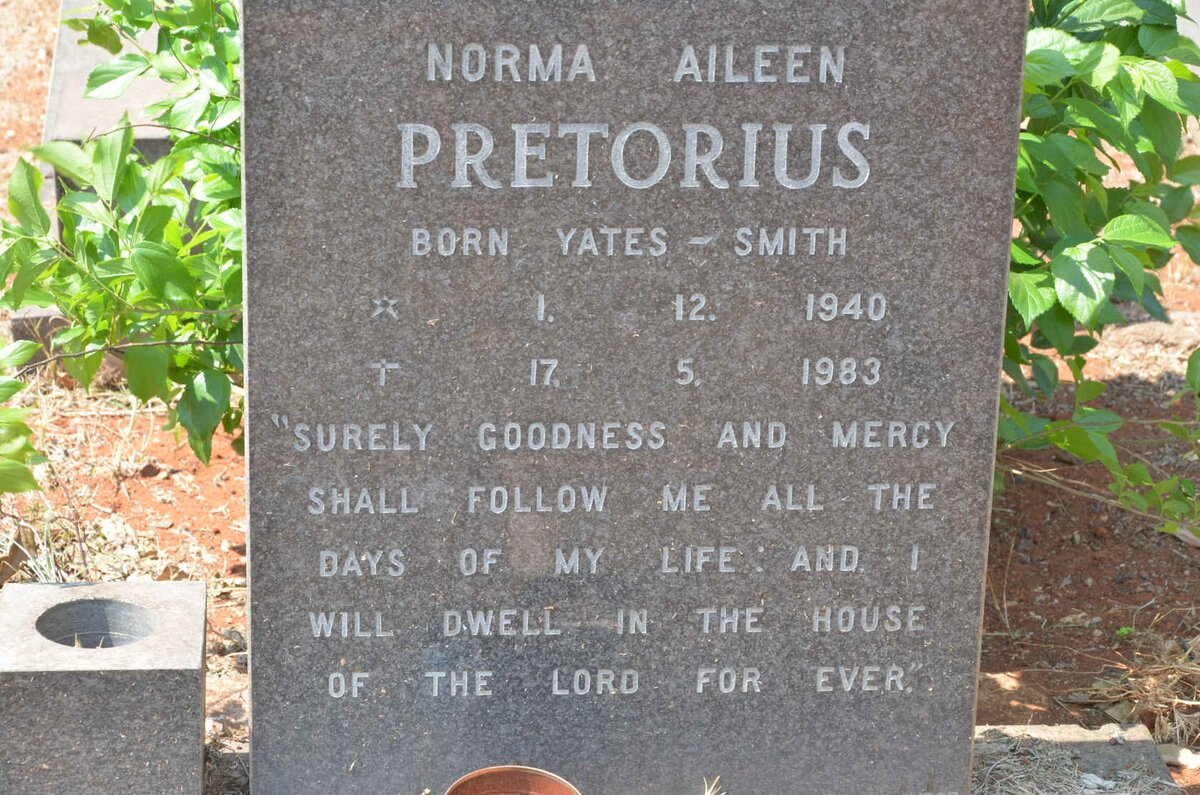 PRETORIUS Norma Aileen nee YATES-SMITH 1940-1983