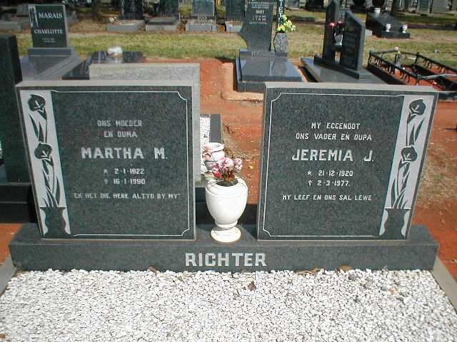 RICHTER Jeremia J. 1920-1977 &amp; Martha M. 1922-1990