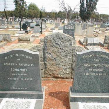 SCHOOMBEE Henrietta Antoinetta nee DEACON 1890-1962 :: STEYN Anna Elizabeth nee SCHOOMBEE 1923-1951