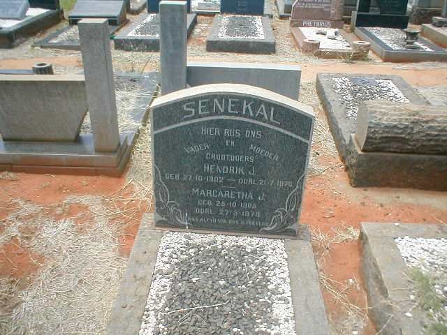 SENEKAL Hendrik J. 1902-1970 &amp; Margaretha J. 1905-1978