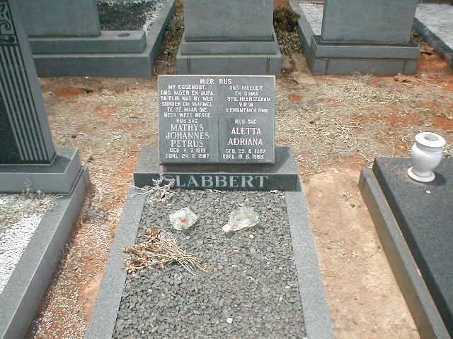 SLABBERT Mathys Johannes Petrus 1919-1987 &amp; Aletta Adriana 1922-1988