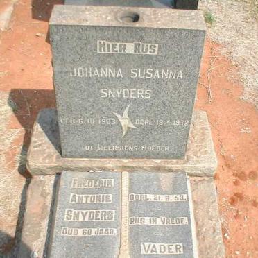 SNYDERS Frederik Antonie -1953 &amp; Johanna Susanna 1903-1972