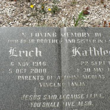 SOTHMANN Heinrich Gustav Frederich 1906-1979 &amp; Gesina Johanna 1908-2000