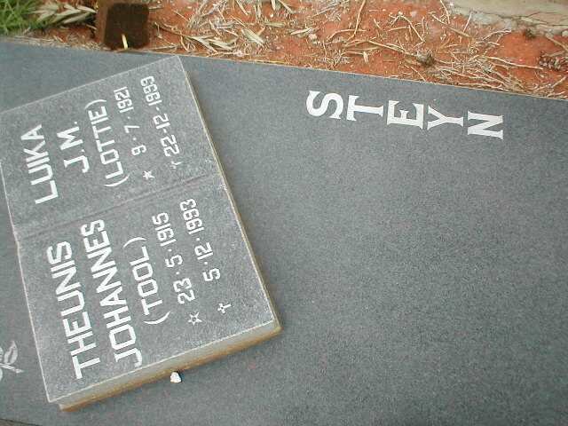 STEYN Theunis Johannes 1915-1993 &amp; Luika J.M. 1921-1999