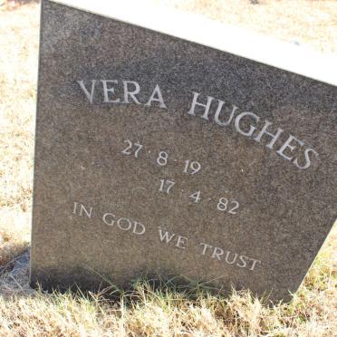 HUGHES Vera 1919-1982