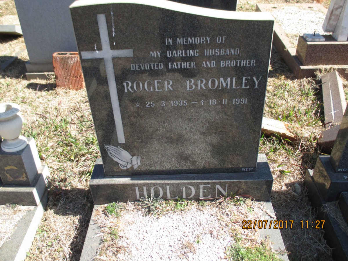 HOLDEN Roger Bromley 1935-1991