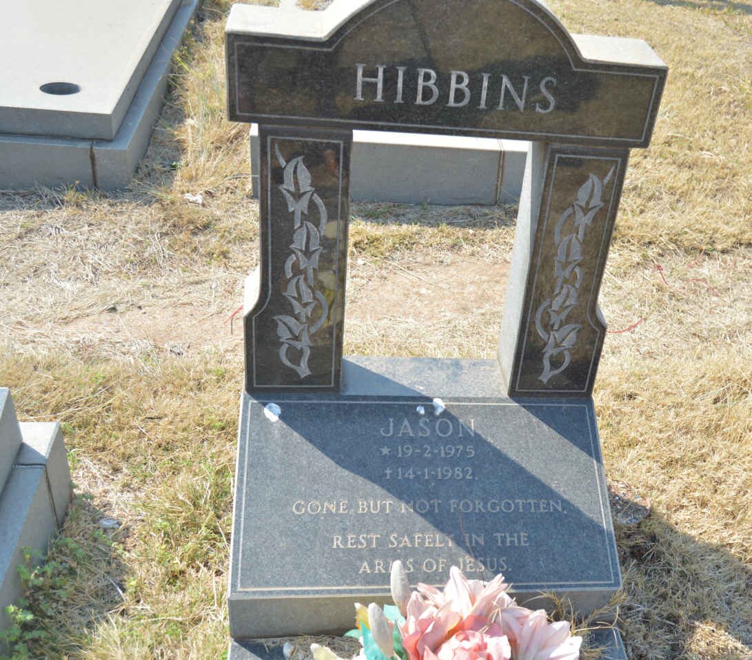 HIBBINS Edward 1945-1998 :: HIBBINS Jason 1975-1982