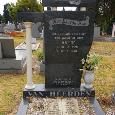 HEERDEN Valie, van 1928-1993