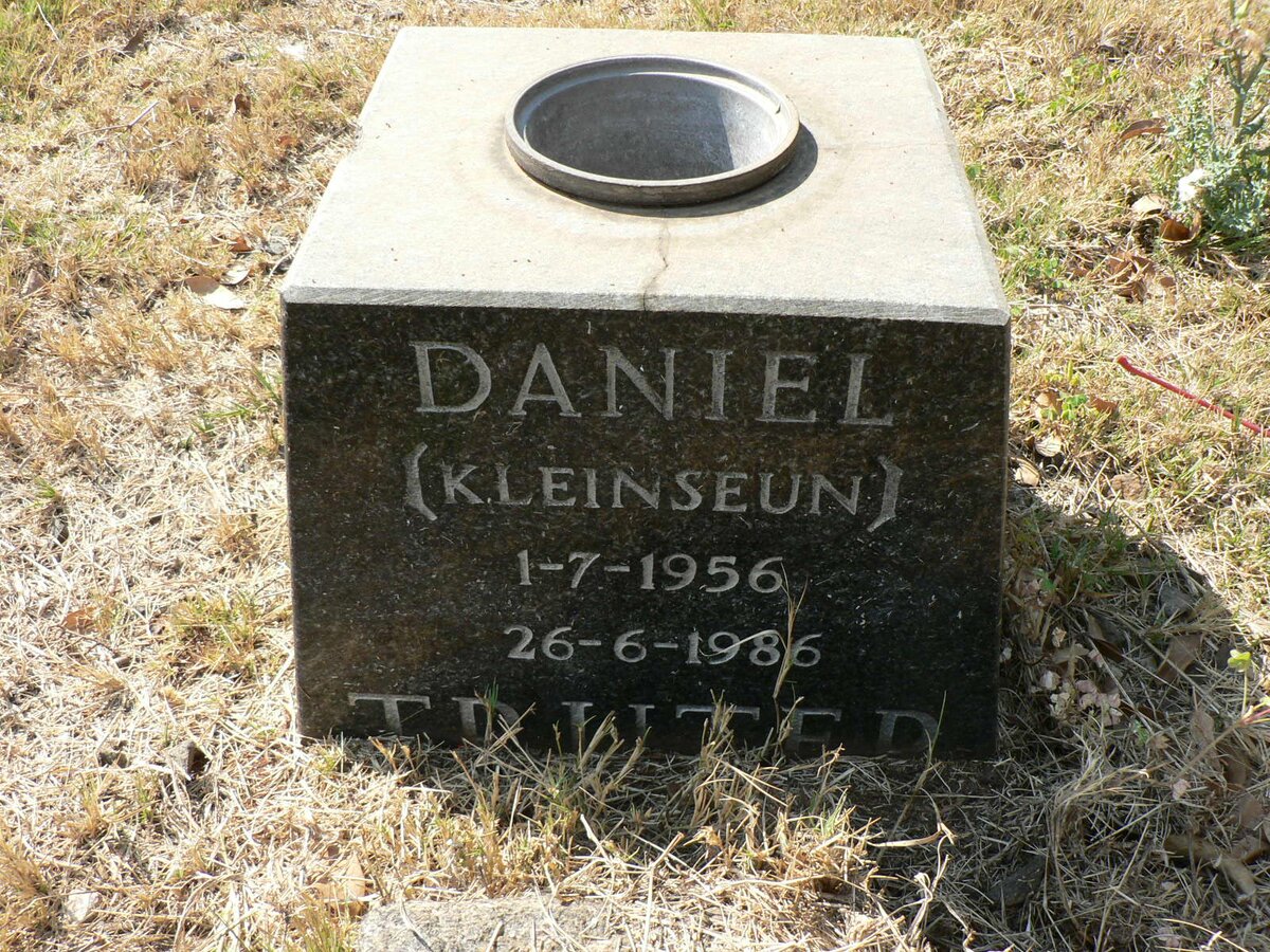 TRUTER Daniel 1956-1986