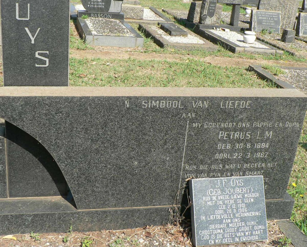 UYS Petrus L.M. 1884-1967 :: UYS J.F. nee JOUBERT 1901-1986