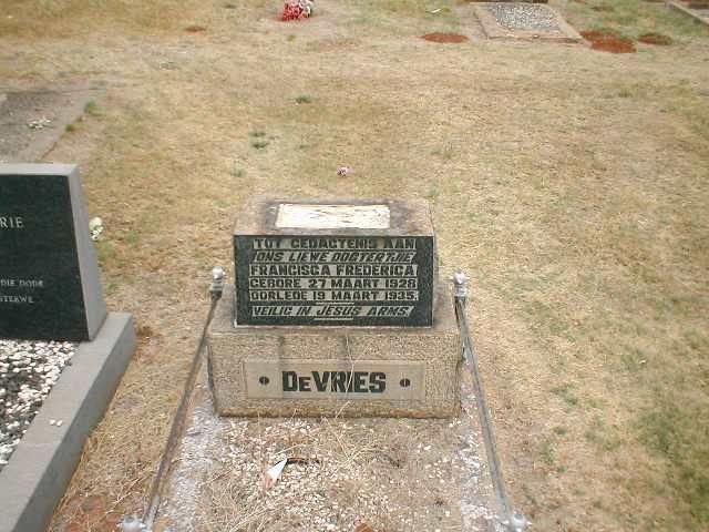 VRIES Francisca Frederica, de 1928-1935