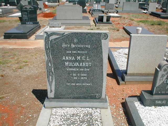 WOLVAARDT Anna M.C.L., voorheen VAN DYK 1898-1975