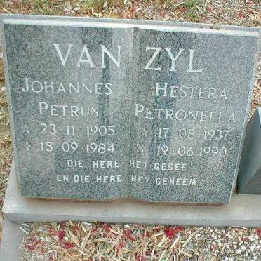 ZYL Johannes Petrus, van 1905-1984 &amp; Hester A. Petronella 1937-1990