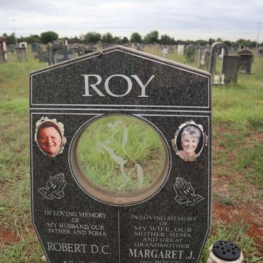 ROY Robert D.C. 1938-2004 & Margaret J. BOYCE 1945-2017