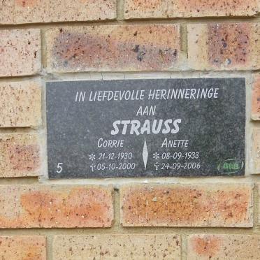 STRAUSS Corrie 1930-2000 &amp; Anette 1933-2006
