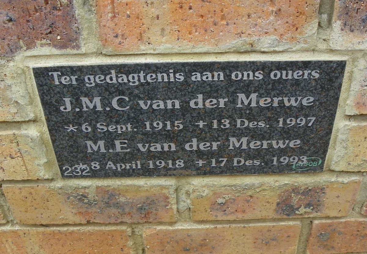 MERWE J.M.C., van der 1915-1997 &amp; M.E. 1918-1993