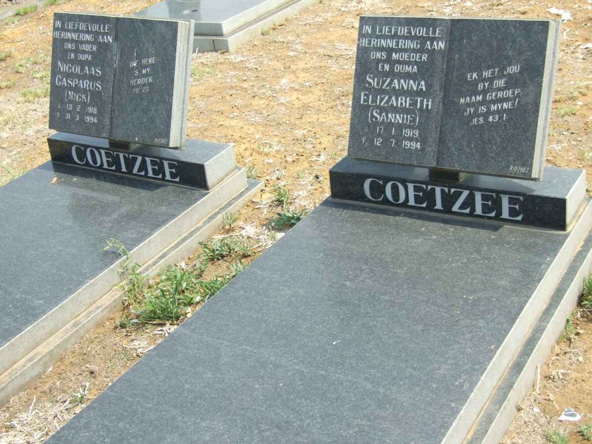 COETZEE Nicolaas Casparus 1918-1994 &amp; Suzanna Elizabeth 1919-1994