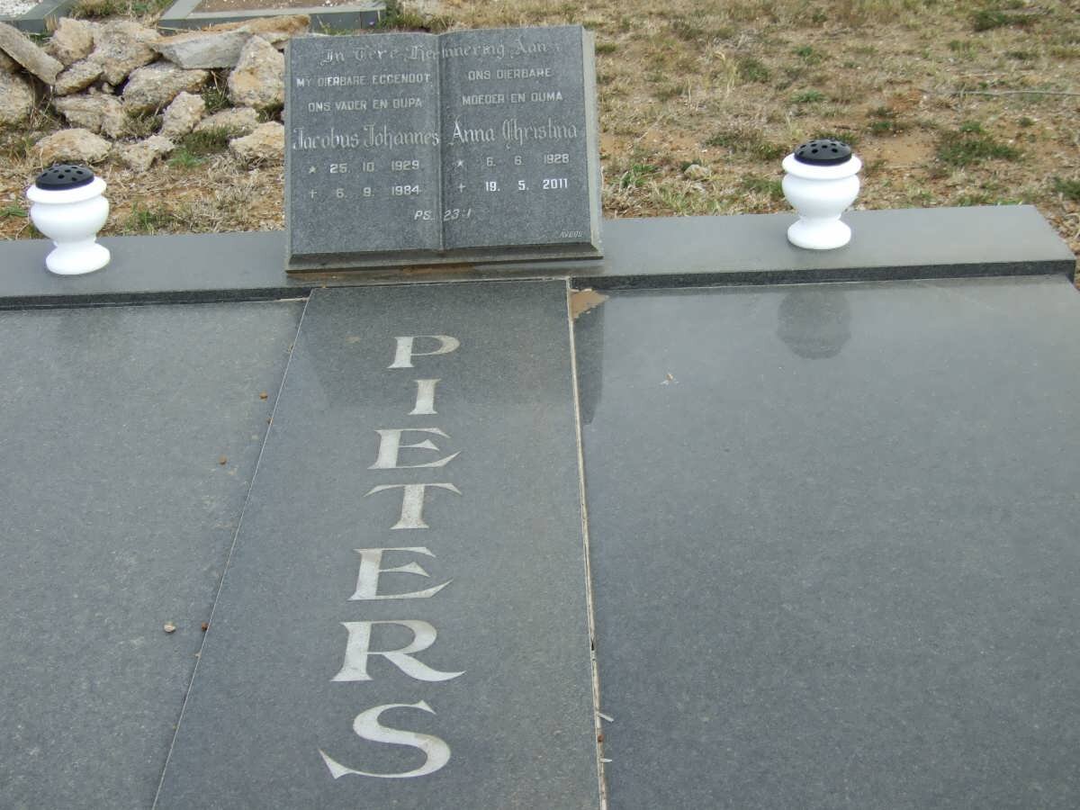 PIETERS Jacobus Johannes 1929-1984 &amp; Anna Christina 1928-2011