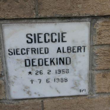 DEDEKIND Siegfried Albert 1958-1988