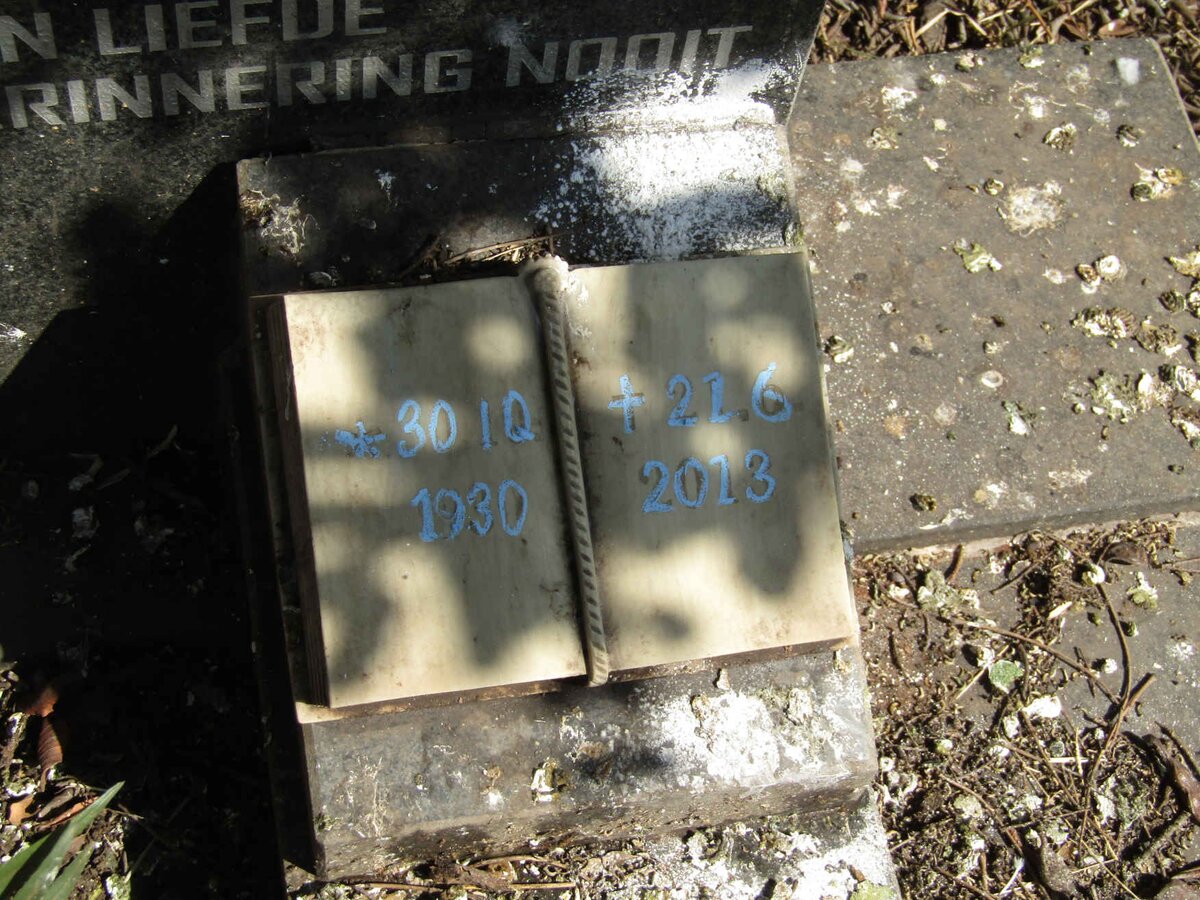 ? Andries Petrus 1928-1980 &amp; ? 1920-2013