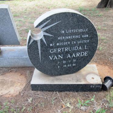 AARDE Gertruida L., van 1951-1991