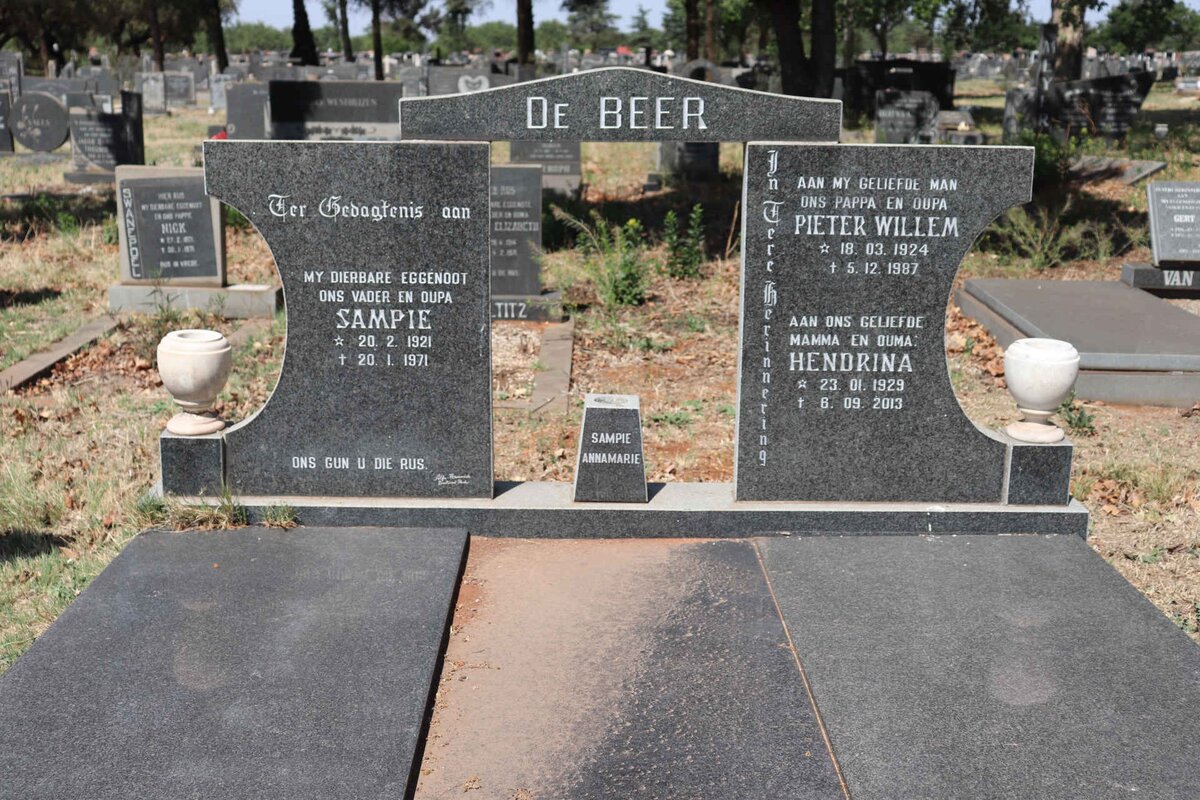BEER Sampie, de 1921-1971 :: DE BEER Pieter Willem 1924-1987 & Hendrina 1929-2013