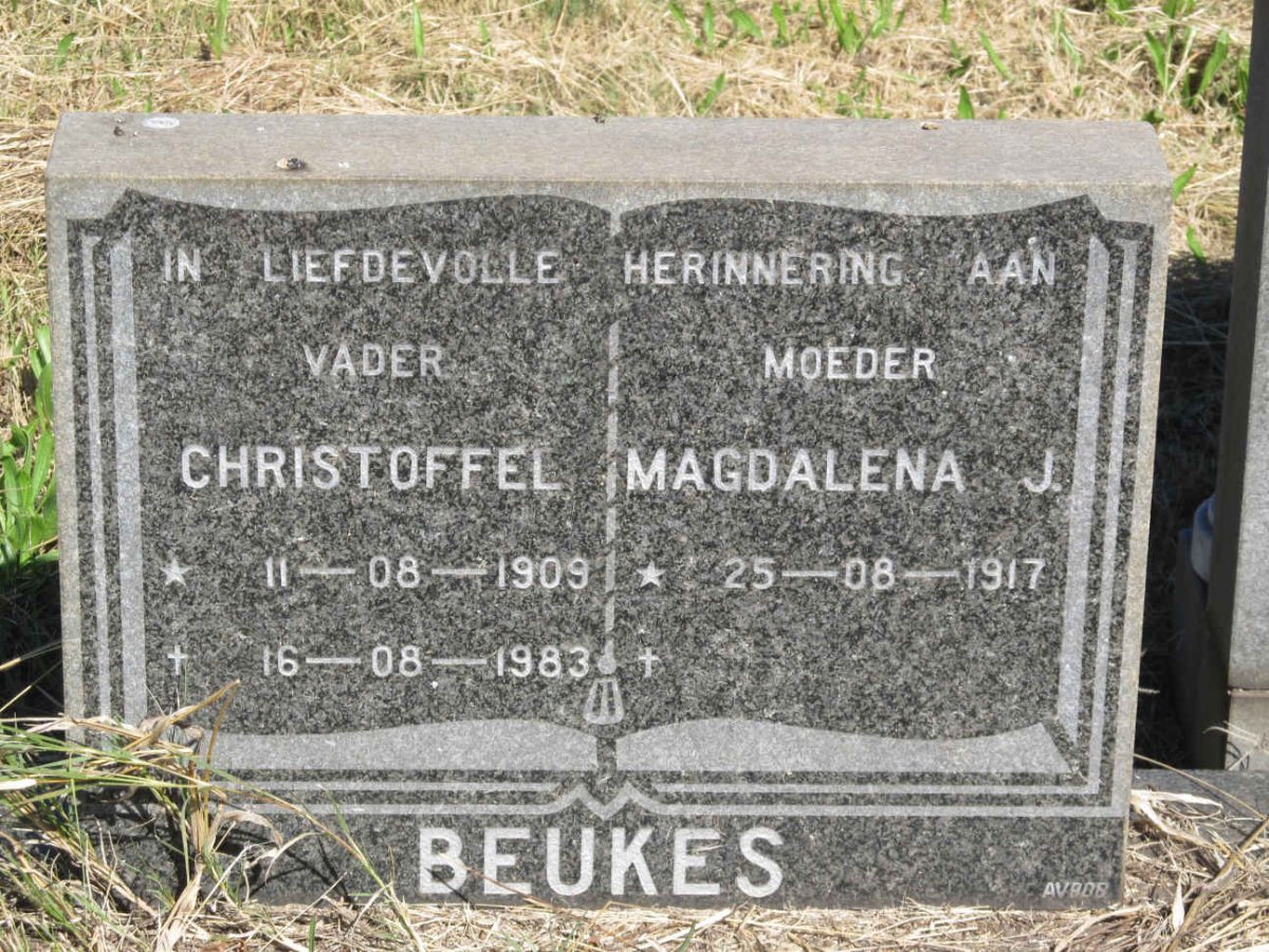 BEUKES Christoffel 1909-1983 &amp; Magdalena J. 1917-