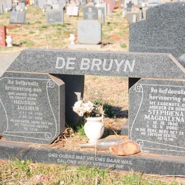 BRUYN Hendrik Jacobus 1926-2008 & Stephiena Magdalena 1930-2000