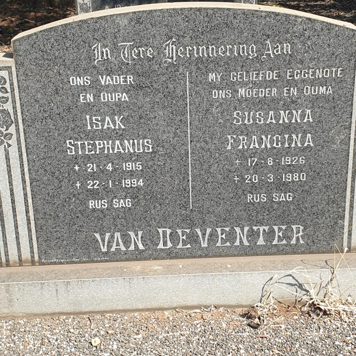 DEVENTER Isak Stephanus, van 1915-1994 &amp; Susanna Francina 1926-1980