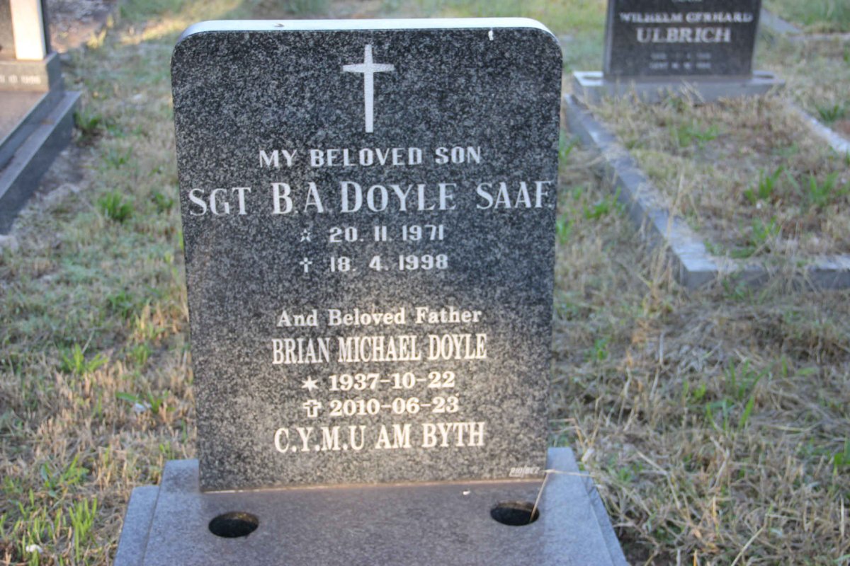 DOYLE B.A. 1971-1998 :: DOYLE Brian Michael 1937-2010