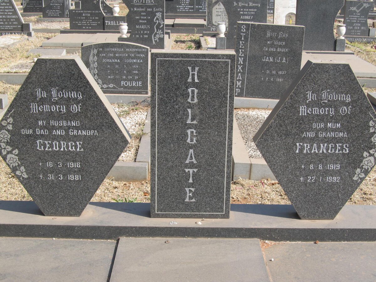 HOLGATE George 1918-1981 &amp; Frances 1919-1992