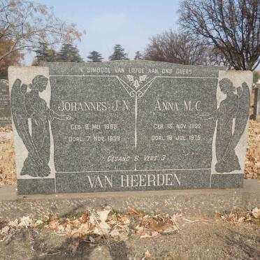 HEERDEN Johannes J.N., van 1893-1959 &amp; Anna M.C. 1892-1975