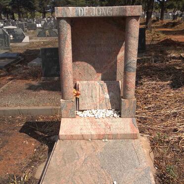 JONG Johanna Adriana, de 1965-2007