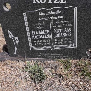 KOTZE Nicolaas Johannes 1939-2011 & Elizabeth Magdalena 1945-2015
