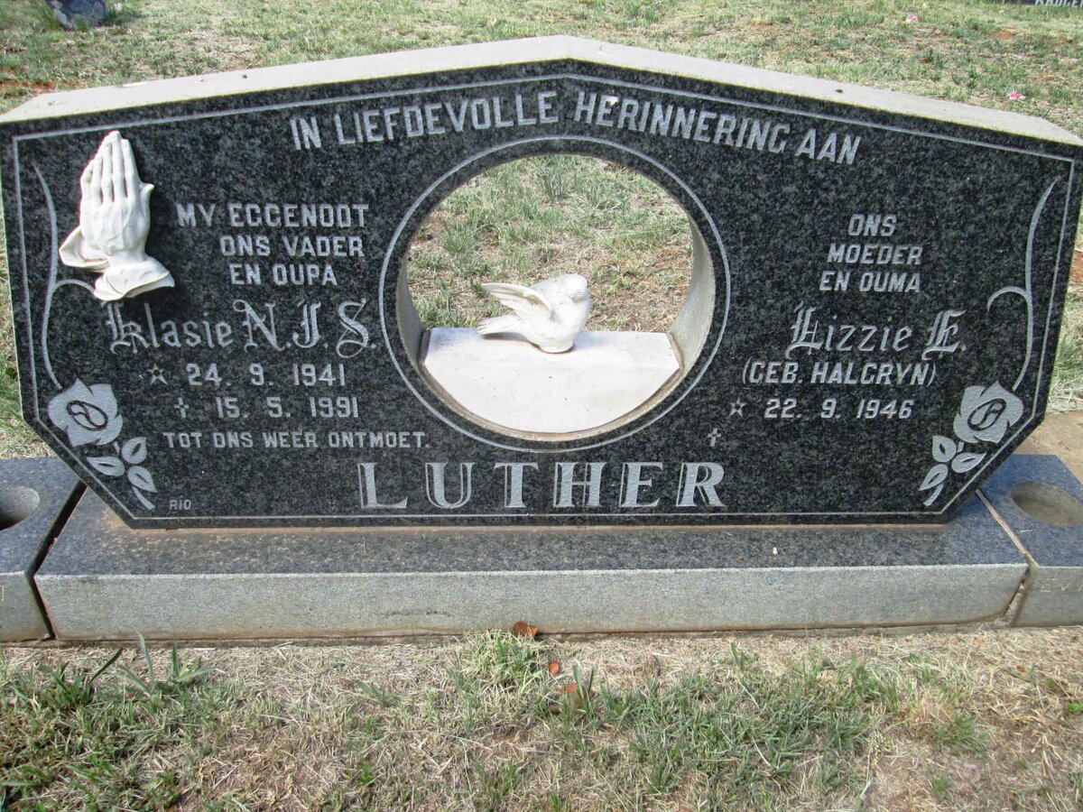 LUTHER Klasie N.J.S. 1941-1991 &amp; Lizzie E. HALGRYN 1946-