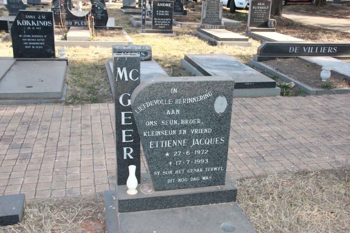 McGEER Ettienne Jacques 1972-1993