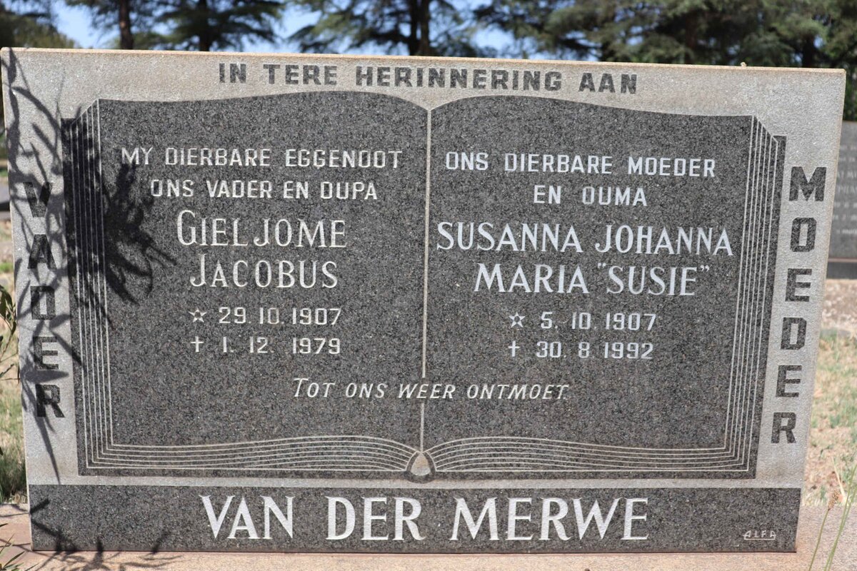 MERWE Gieljome Jacobus, van der 1907-1979 & Susanna Johanna Maria 1907-1992