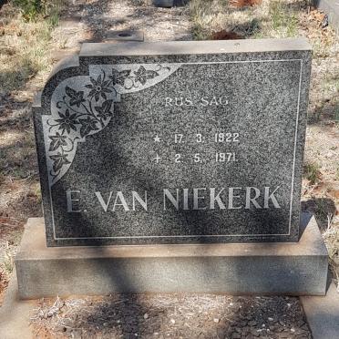 NIEKERK E., van 1922-1971