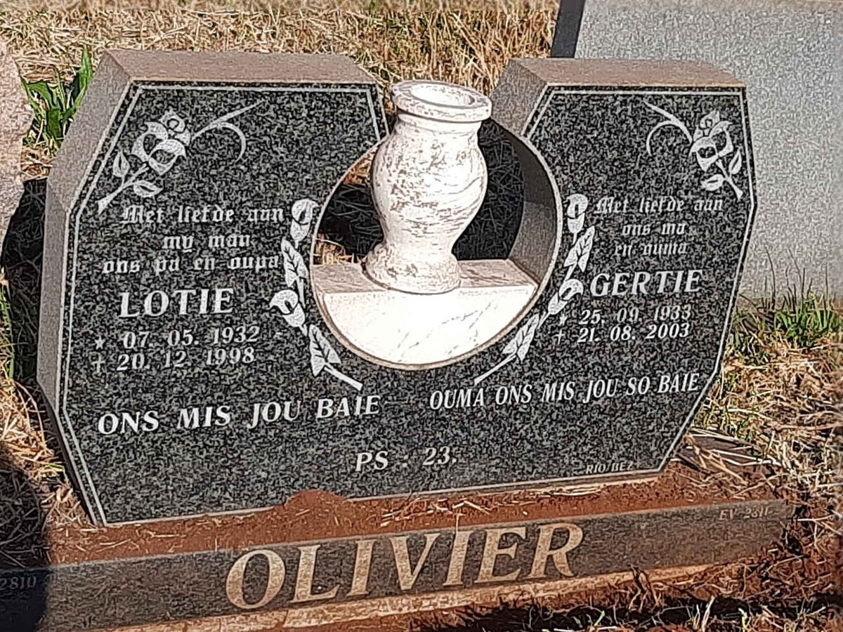 OLIVIER Lotie 1932-1998 & Gertie 1933-2003
