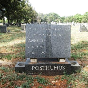 POSTHUMUS Annette 1944-1992